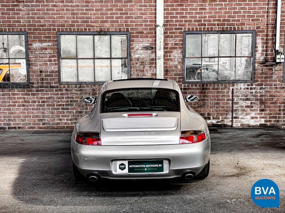 Porsche 911 Carrera 4 996 3.4 300 PS 2000 YOUNGTIMER.