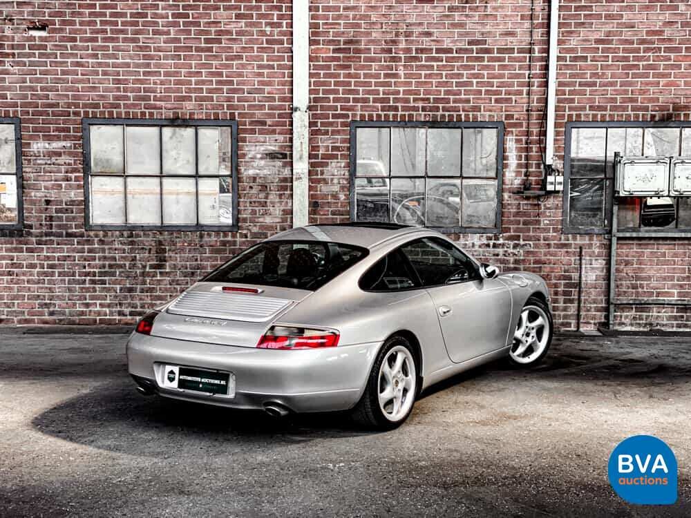 Porsche 911 Carrera 4 996 3.4 300 PS 2000 YOUNGTIMER.