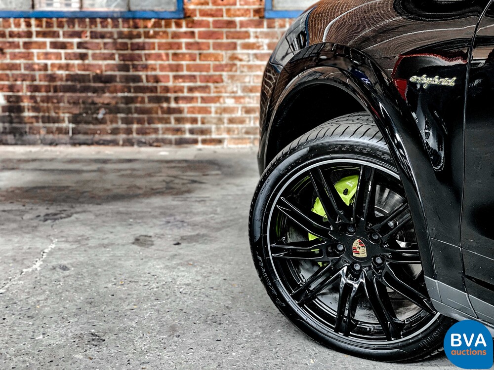Porsche Cayenne 3.0 S E-Hybrid Sportchrono 462pk Plug-In Hybrid 2015 -Original NL-, 6-ZGG-67.