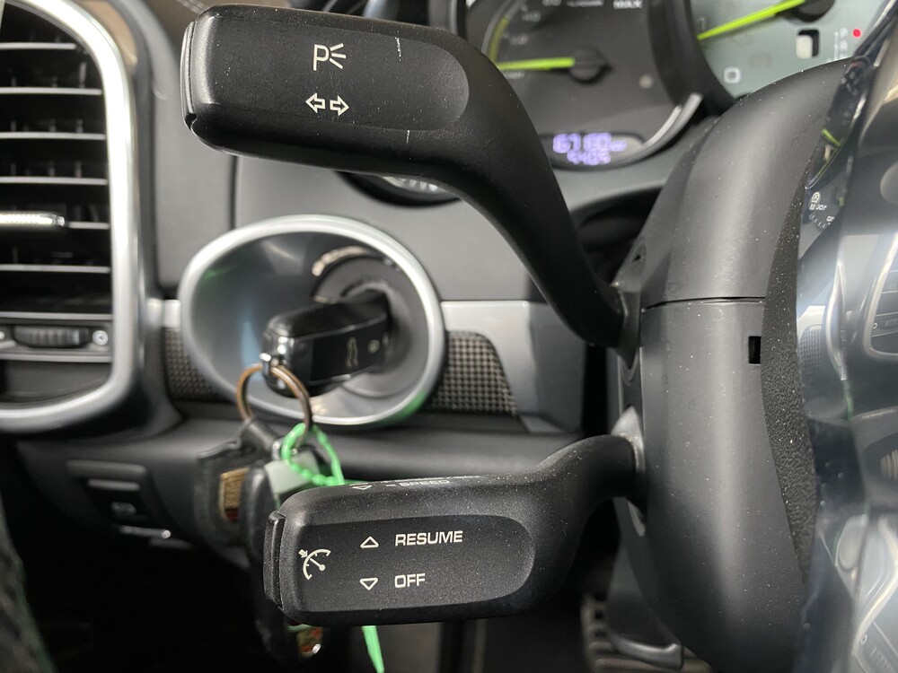 Porsche Cayenne 3.0 S E-Hybrid Sportchrono 462pk Plug-In Hybrid 2015 -Original NL-, 6-ZGG-67.