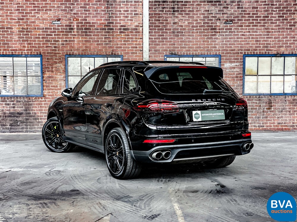 Porsche Cayenne 3.0 S E-Hybrid Sportchrono 462pk Plug-In Hybrid 2015 -Original NL-, 6-ZGG-67.