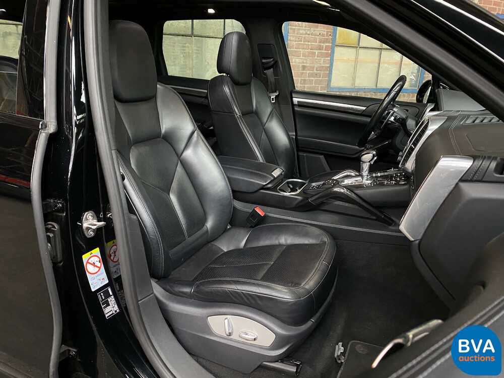 Porsche Cayenne 3.0 S E-Hybrid Sportchrono 462pk Plug-In Hybrid 2015 -Original NL-, 6-ZGG-67.