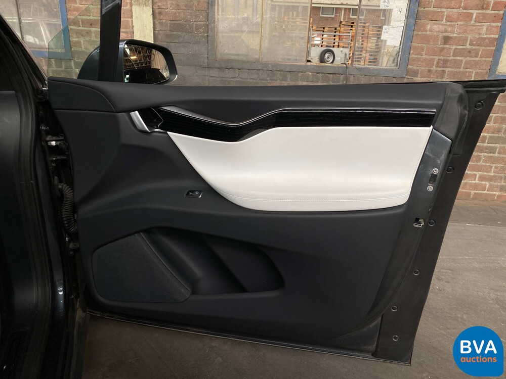 Tesla Model X 100D 417pk 2017 -Original NL-, RD-274-F.