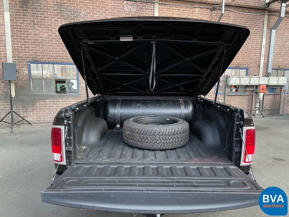 Dodge RAM 1500 Crew Cab 5.7L V8 Longhorn 401 PS 2017, -Org NL- V-737-JX.