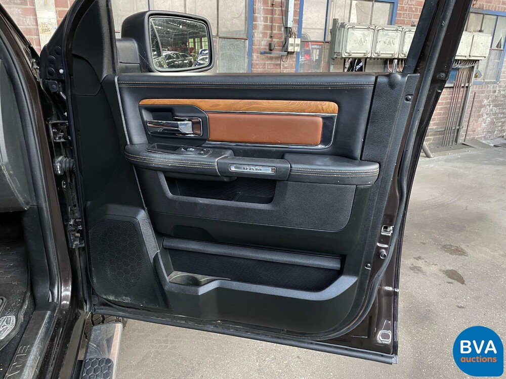 Dodge RAM 1500 Crew Cab 5.7L V8 Longhorn 401 PS 2017, -Org NL- V-737-JX.