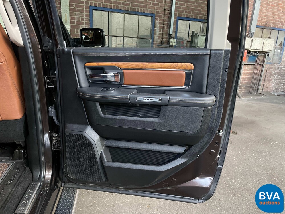 Dodge RAM 1500 Crew Cab 5.7L V8 Longhorn 401 PS 2017, -Org NL- V-737-JX.