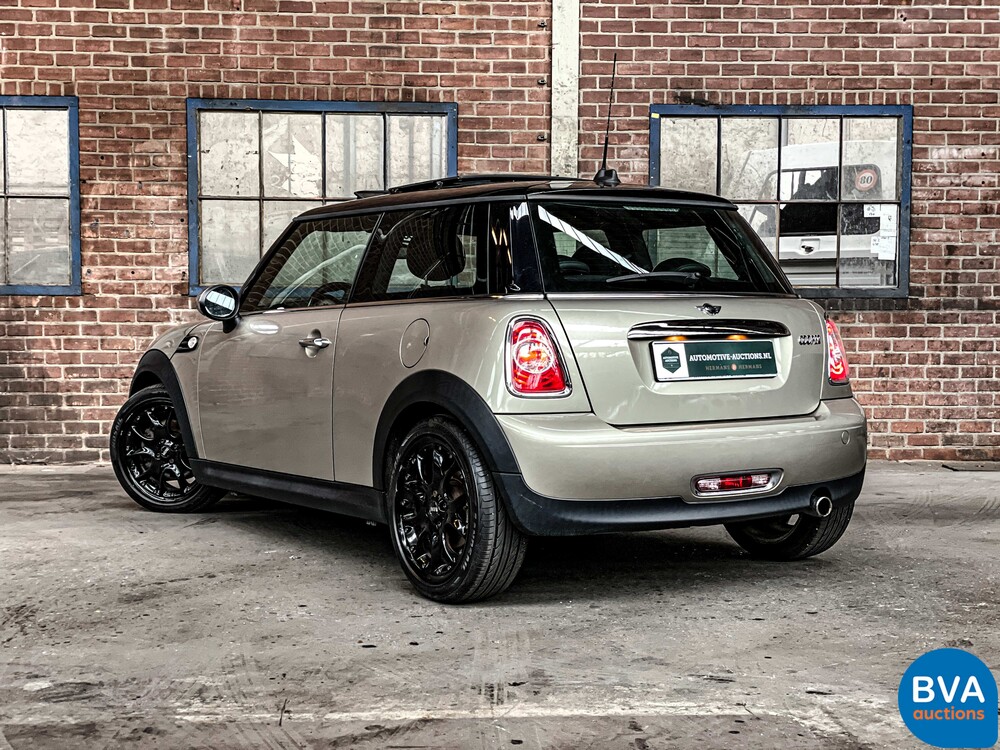 Mini-Cooper 1.6 10 Jahre II 122PS 2011 -Org NL-, 39-PSB-6.