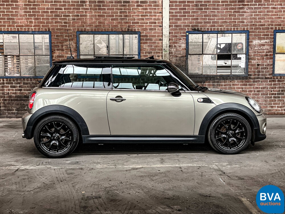 Mini-Cooper 1.6 10 Jahre II 122PS 2011 -Org NL-, 39-PSB-6.