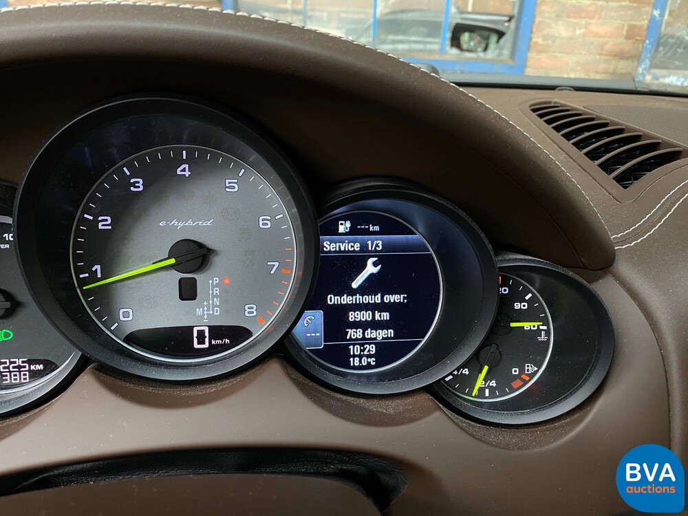 Porsche Cayenne 3.0 S E-Hybrid 462pk Plug-In Hybrid 2015 -Original NL-, GK-506-R.