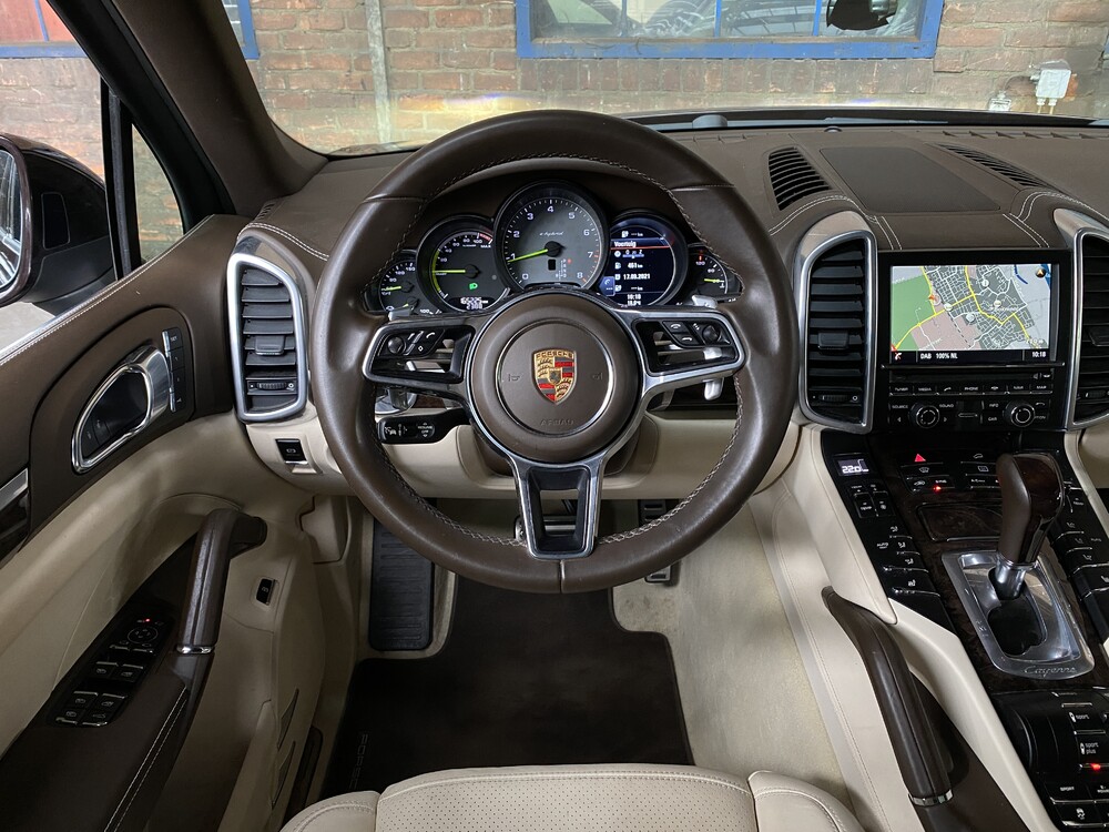 Porsche Cayenne 3.0 S E-Hybrid 462pk Plug-In Hybrid 2015 -Original NL-, GK-506-R.