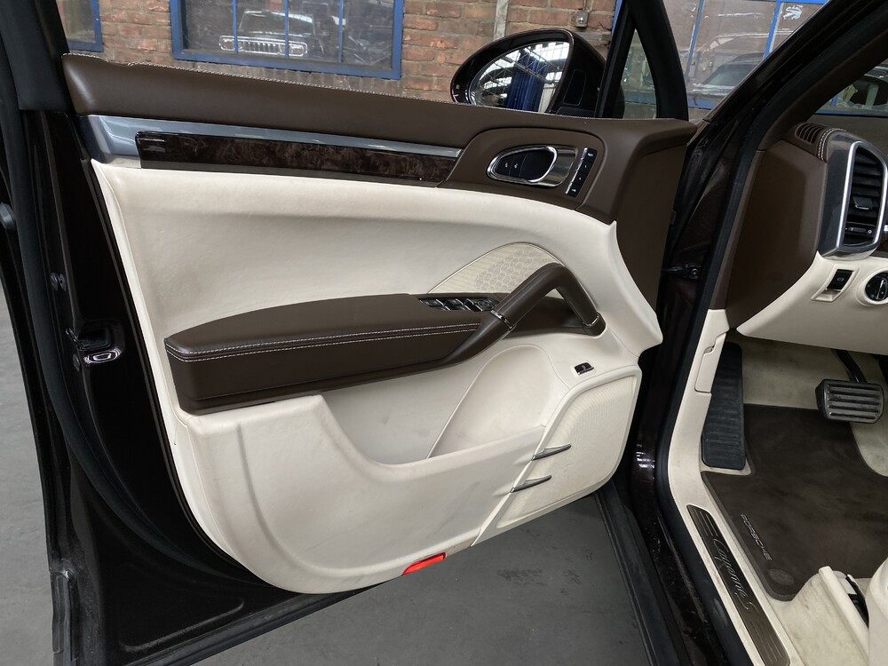 Porsche Cayenne 3.0 S E-Hybrid 462pk Plug-In Hybrid 2015 -Original NL-, GK-506-R.