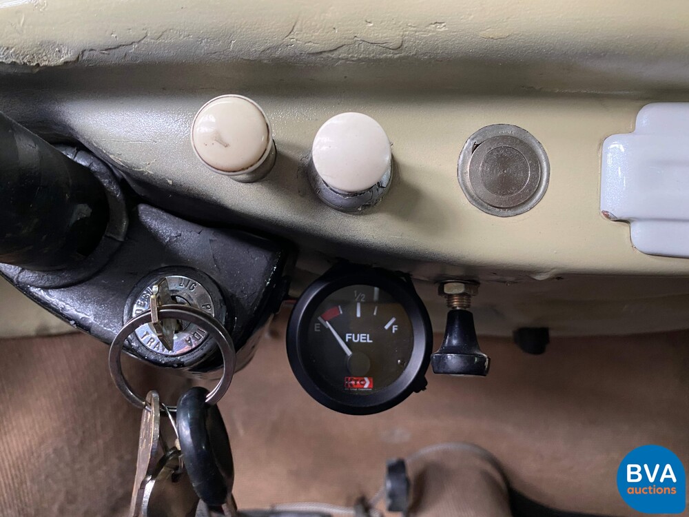 Volkswagen Käfer 1600 Ovales Faltdach.