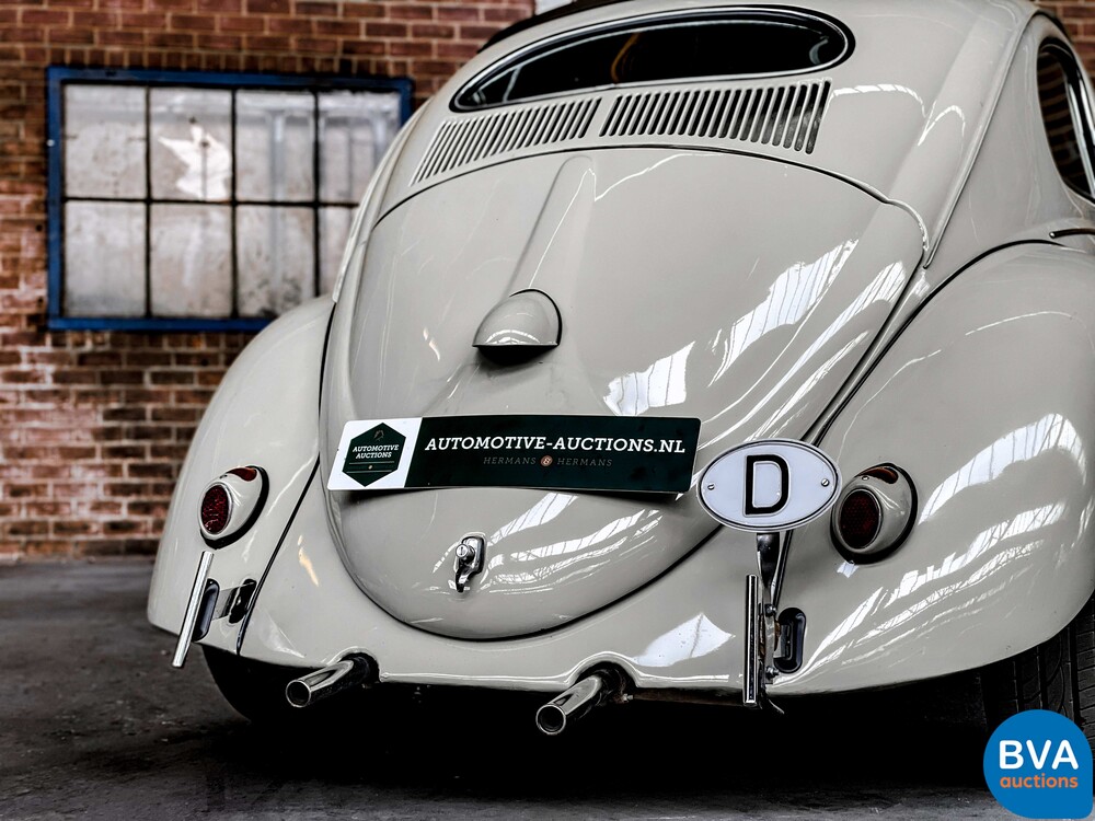 Volkswagen Käfer 1600 Ovales Faltdach.