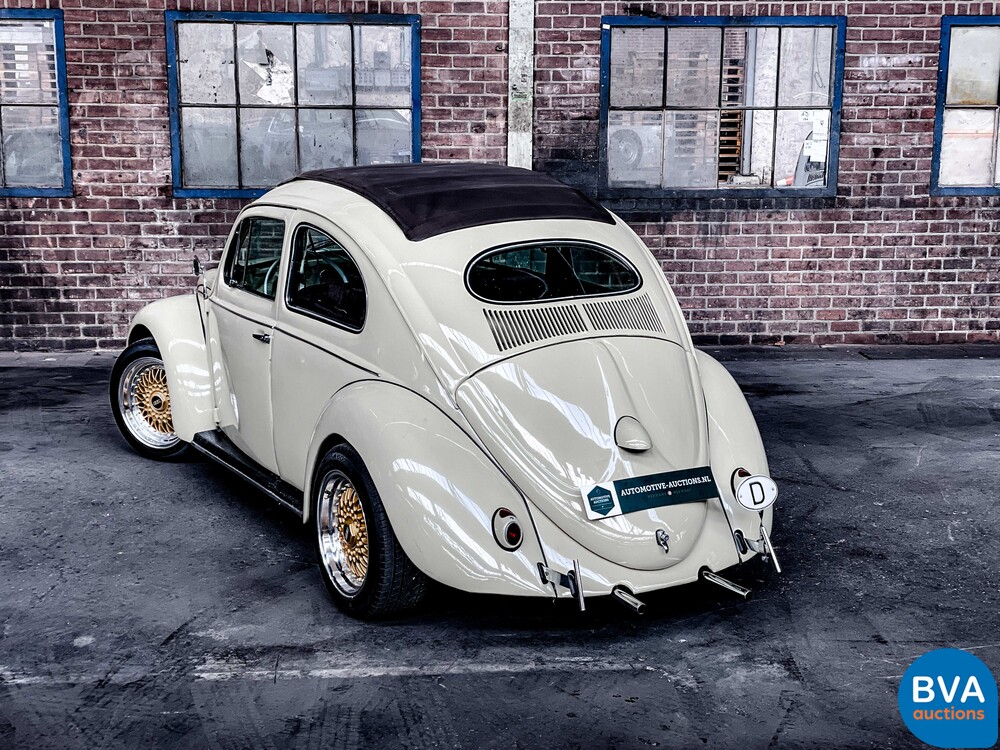 Volkswagen Käfer 1600 Ovales Faltdach.