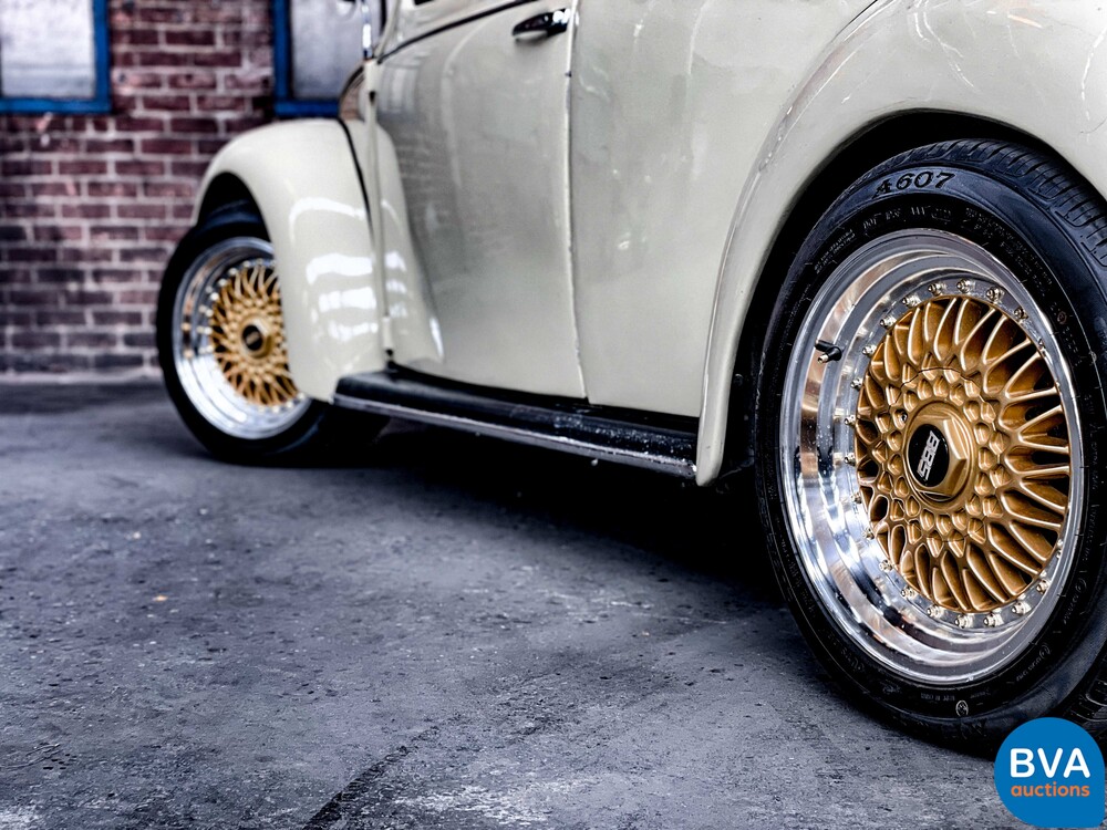 Volkswagen Käfer 1600 Ovales Faltdach.