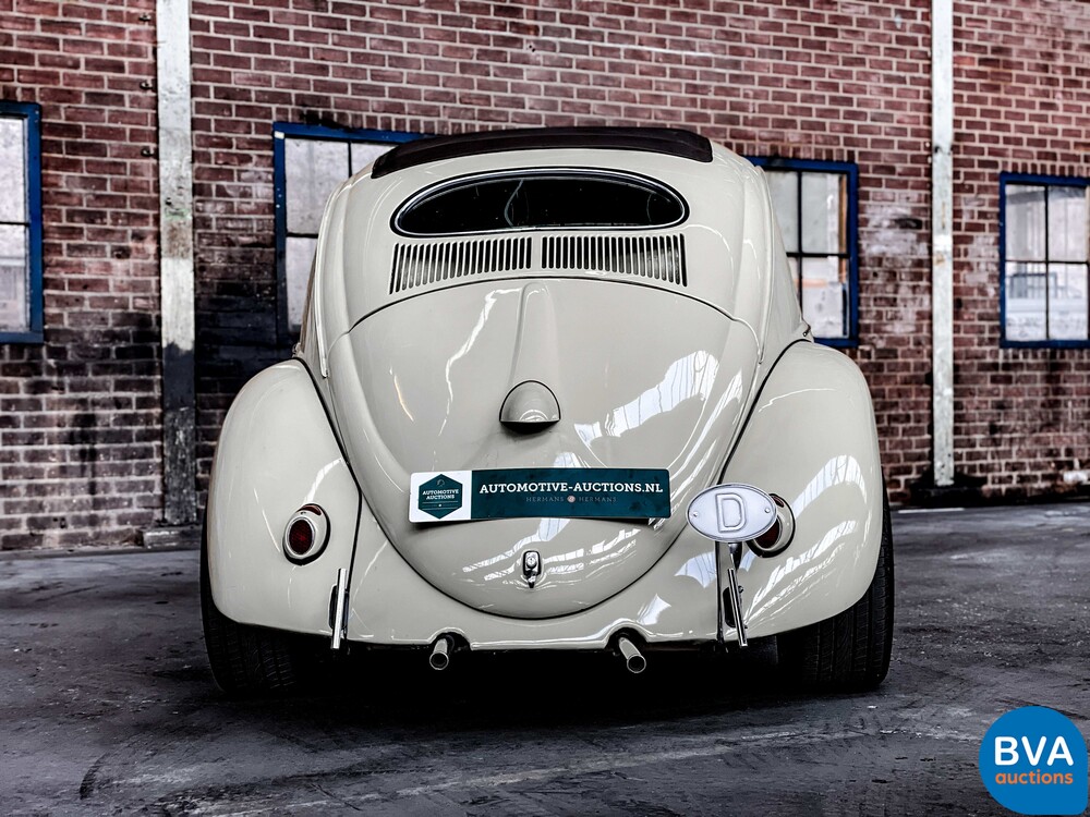 Volkswagen Käfer 1600 Ovales Faltdach.