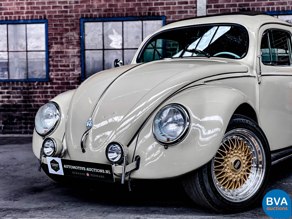 Volkswagen Käfer 1600 Ovales Faltdach.