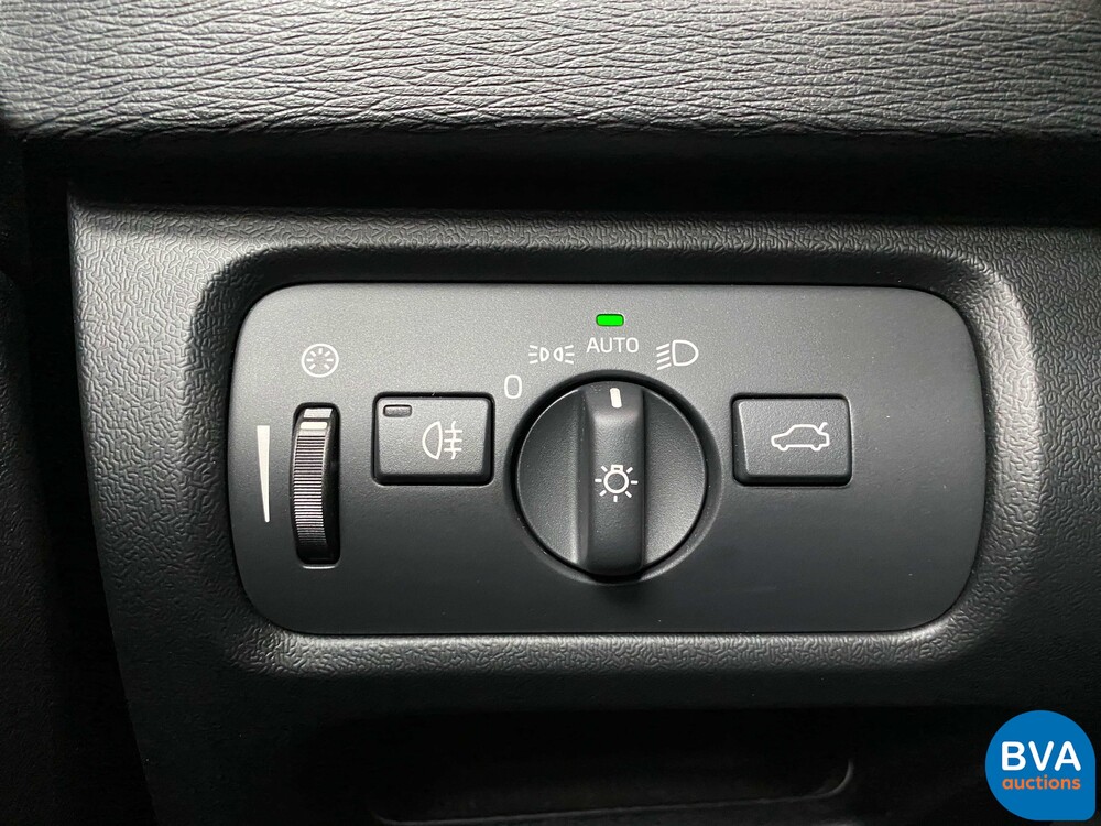 Volvo V40 2.0 D2 Nordic+ Facelift, PK-783-J.