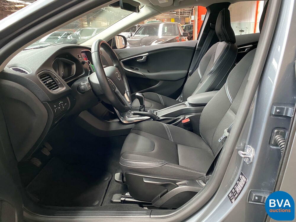 Volvo V40 2.0 D2 Nordic+ Facelift, PK-783-J.