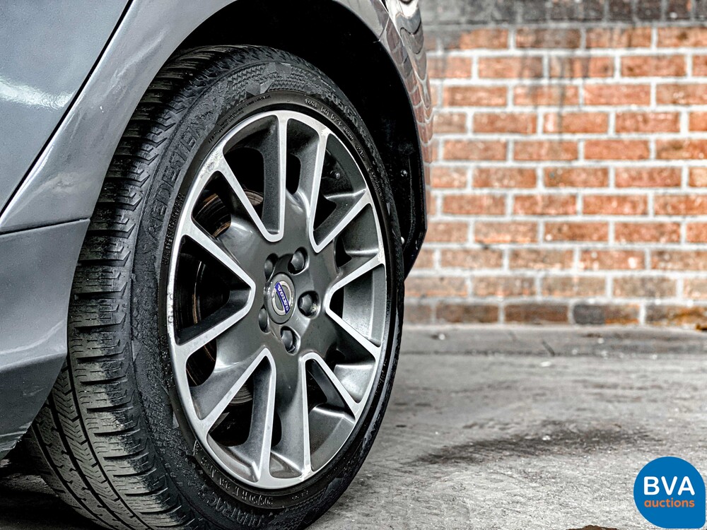 Volvo V40 2.0 D2 Nordic+ Facelift, PK-783-J.