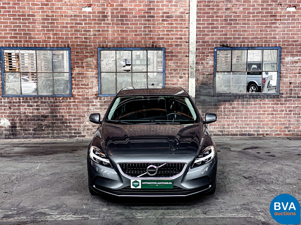 Volvo V40 2.0 D2 Nordic+ Facelift, PK-783-J.