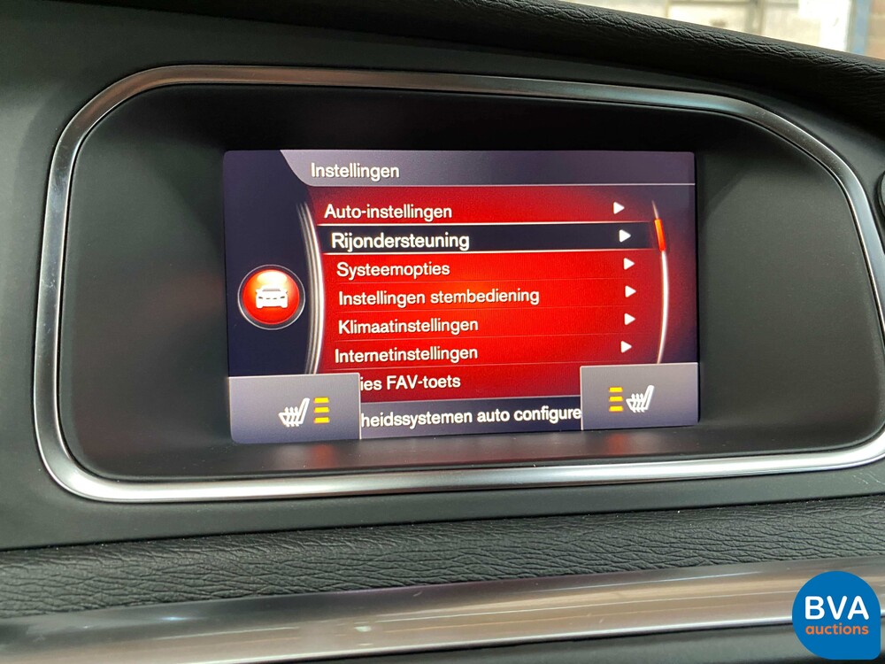 Volvo V40 2.0 D2 Nordic+ Facelift, PK-783-J.