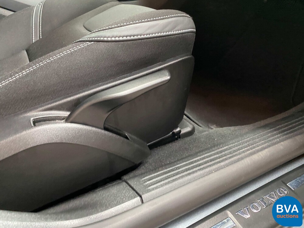 Volvo V40 2.0 D2 Nordic+ Facelift, PK-783-J.