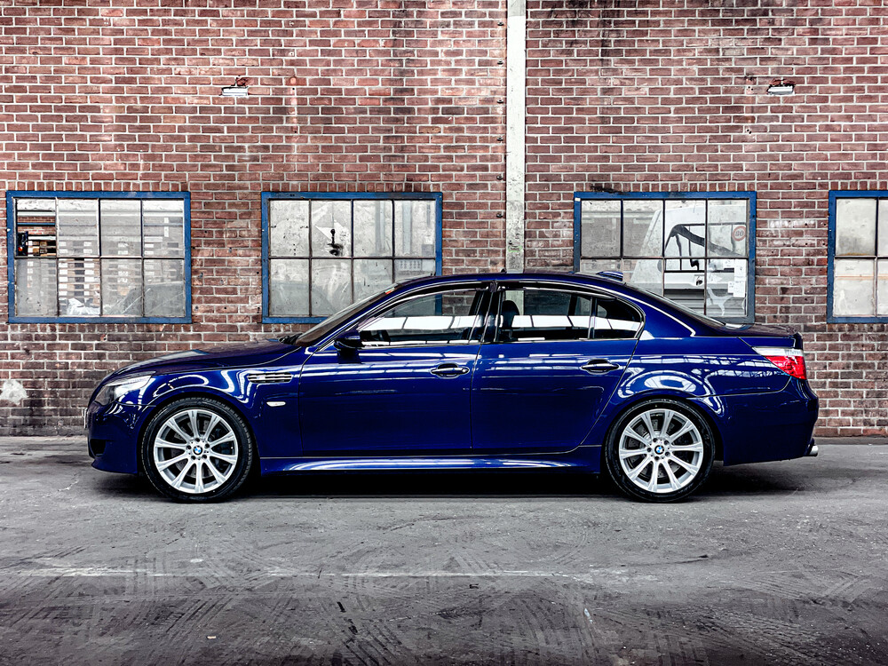 BMW M5 5.0 V10 E60 507pk 5-serie 2005 -YOUNGTIMER-, J-709-BP
