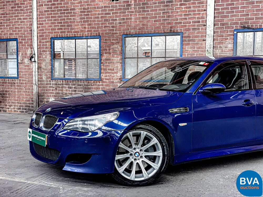 BMW M5 5.0 V10 E60 507pk 5-serie 2005 -YOUNGTIMER-, J-709-BP