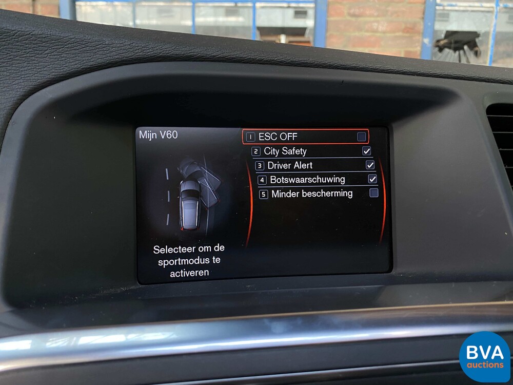 Volvo V60 2.4 D6 AWD Plug-In Hybrid Summum 2013 -Origineel NL-, 8-SKS-97