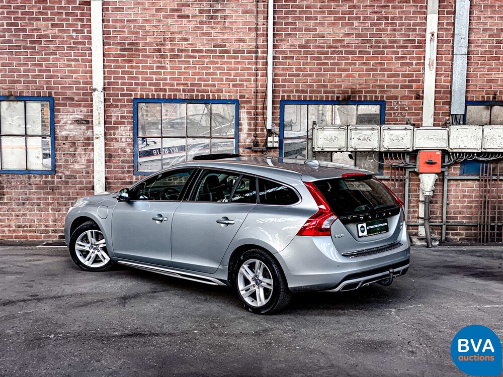 Volvo V60 2.4 D6 AWD Plug-In Hybrid Summum 2013 -Origineel NL-, 8-SKS-97