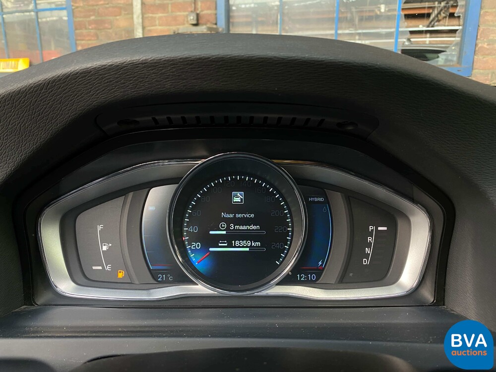 Volvo V60 2.4 D6 AWD Plug-In Hybrid Summum 2013 -Origineel NL-, 8-SKS-97