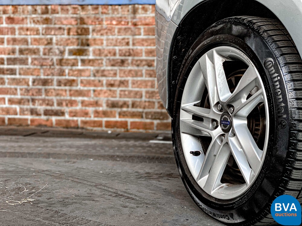 Volvo V60 2.4 D6 AWD Plug-In Hybrid Summum 2013 -Origineel NL-, 8-SKS-97