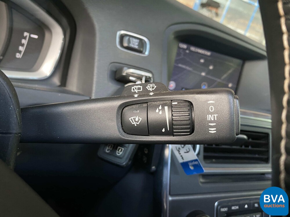 Volvo V60 2.4 D6 AWD Plug-In Hybrid Summum 2013 -Origineel NL-, 8-SKS-97