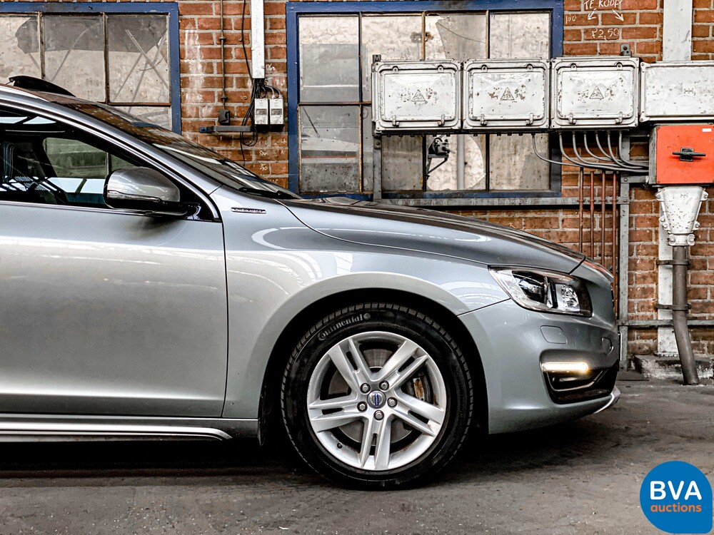 Volvo V60 2.4 D6 AWD Plug-In Hybrid Summum 2013 -Origineel NL-, 8-SKS-97