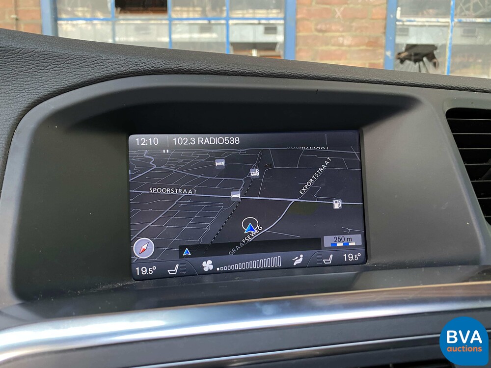 Volvo V60 2.4 D6 AWD Plug-In Hybrid Summum 2013 -Origineel NL-, 8-SKS-97