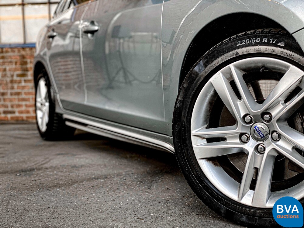 Volvo V60 2.4 D6 AWD Plug-In Hybrid Summum 2013 -Origineel NL-, 8-SKS-97