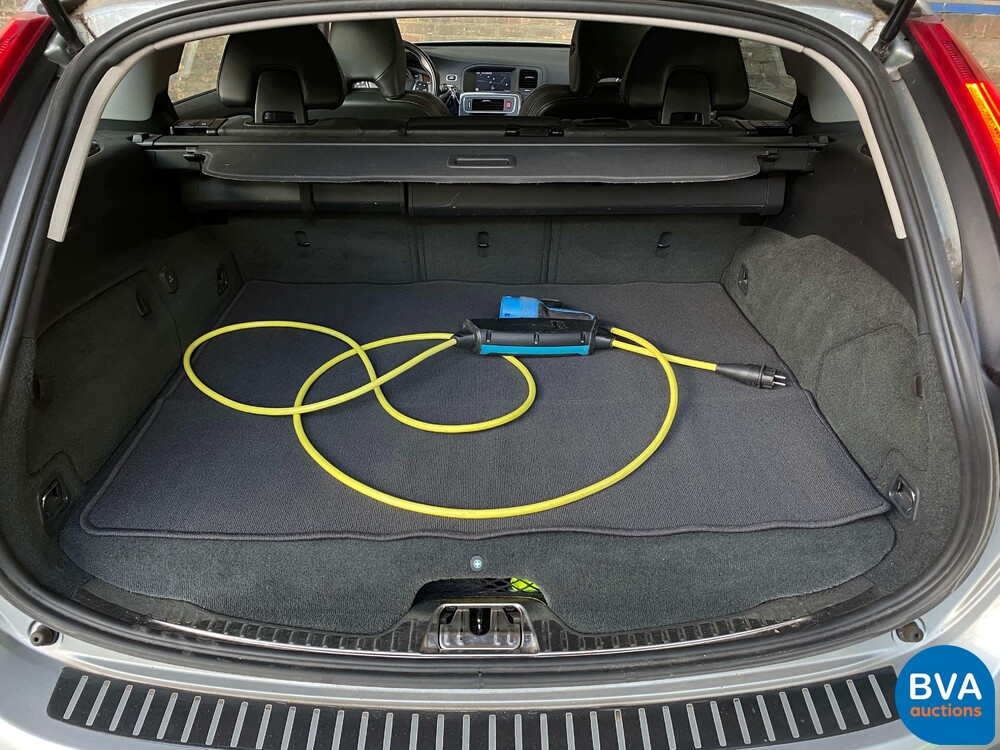 Volvo V60 2.4 D6 AWD Plug-In Hybrid Summum 2013 -Origineel NL-, 8-SKS-97