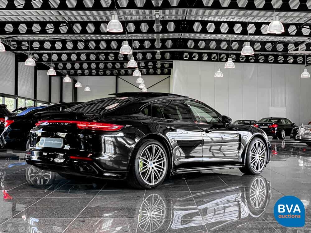 Porsche Panamera 2.9 V6 Bi-Turbo Plug-In Hybrid PDK 462pk Sport-Chrono 2018.