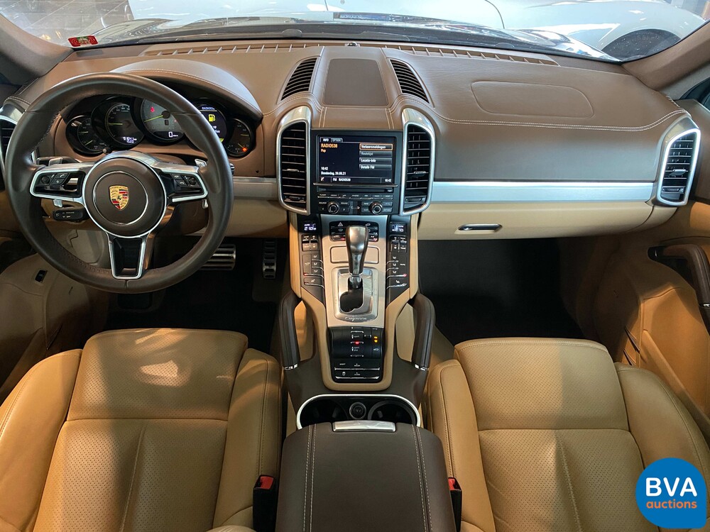 Porsche Cayenne 3.0 S E-Hybrid 462pk 2015 Plug-in Hybride -Org NL- 8-ZHF-83