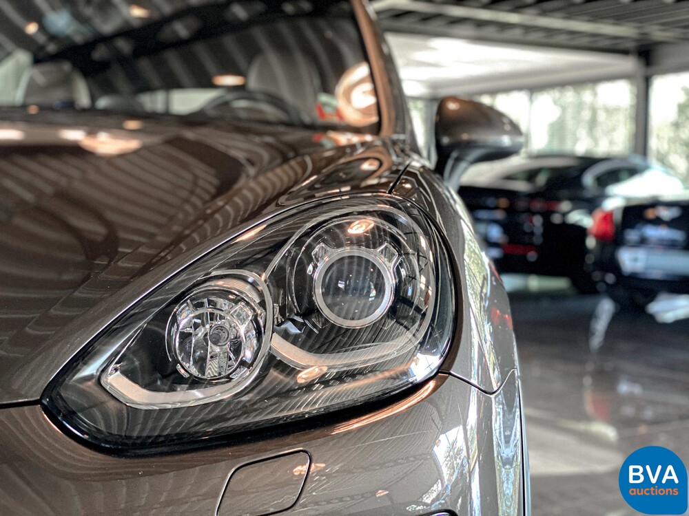 Porsche Cayenne 3.0 S E-Hybrid 462pk 2015 Plug-in Hybride -Org NL- 8-ZHF-83