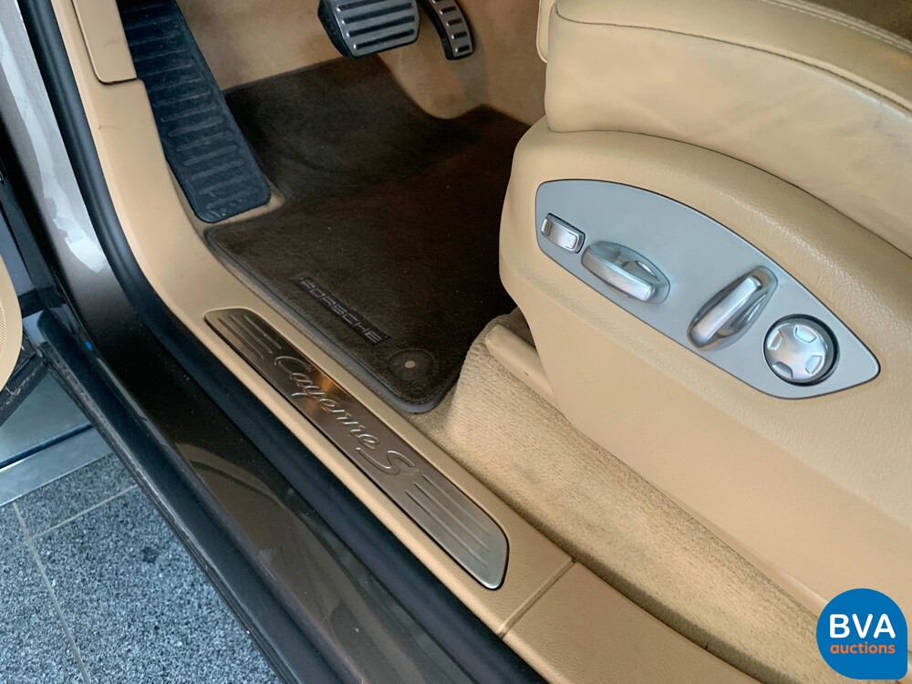 Porsche Cayenne 3.0 S E-Hybrid 462pk 2015 Plug-in Hybride -Org NL- 8-ZHF-83