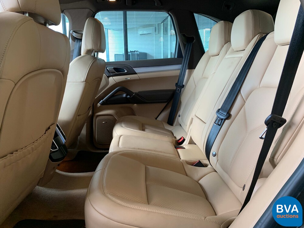 Porsche Cayenne 3.0 S E-Hybrid 462pk 2015 Plug-in Hybride -Org NL- 8-ZHF-83
