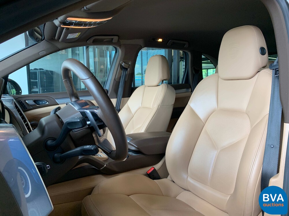 Porsche Cayenne 3.0 S E-Hybrid 462pk 2015 Plug-in Hybride -Org NL- 8-ZHF-83