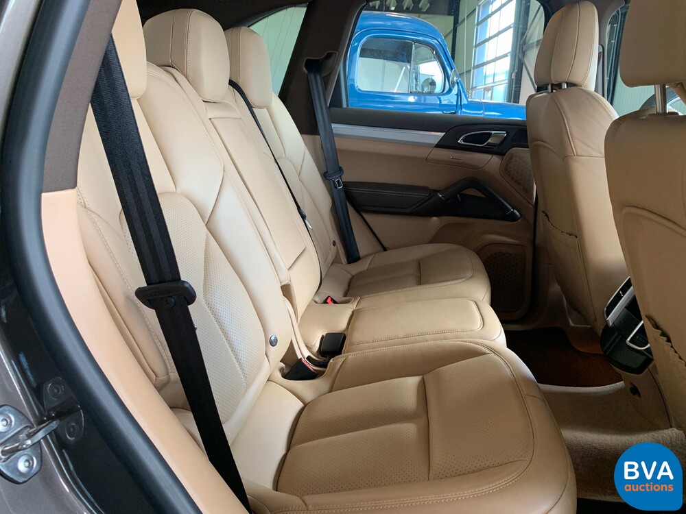 Porsche Cayenne 3.0 S E-Hybrid 462pk 2015 Plug-in Hybride -Org NL- 8-ZHF-83