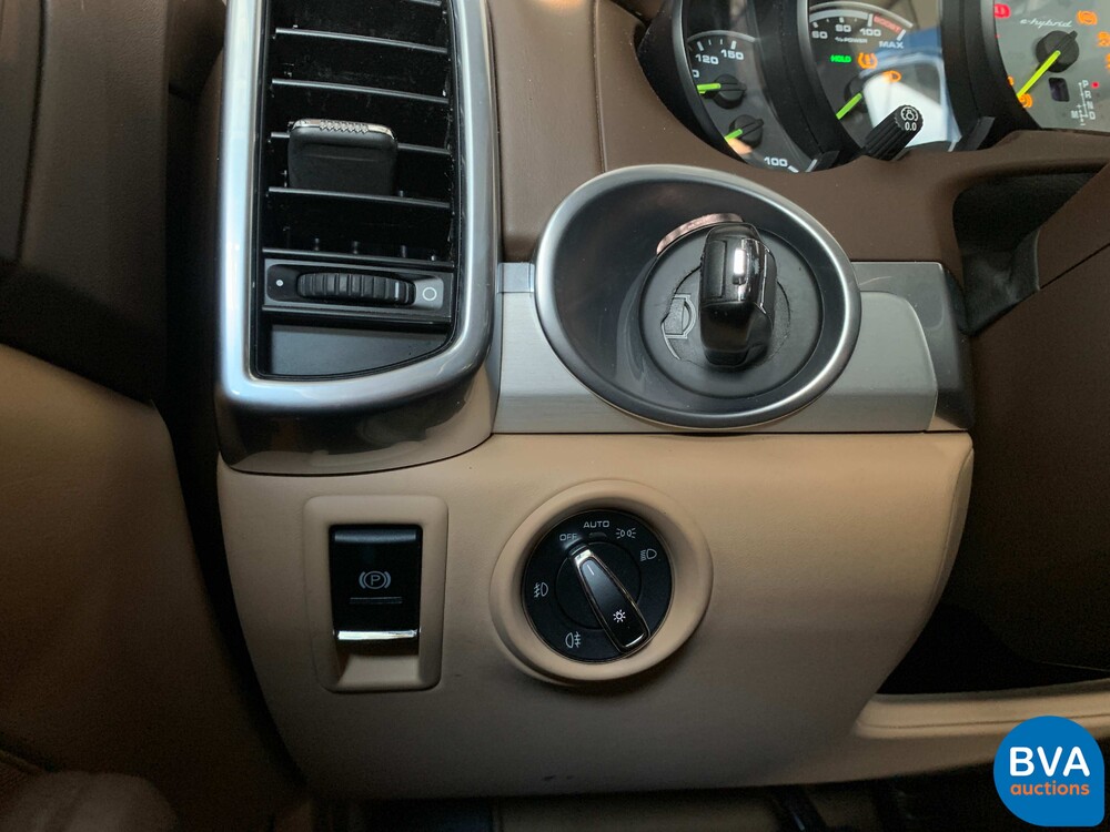 Porsche Cayenne 3.0 S E-Hybrid 462pk 2015 Plug-in Hybride -Org NL- 8-ZHF-83