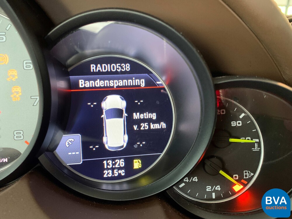 Porsche Cayenne 3.0 S E-Hybrid 462pk 2015 Plug-in Hybride -Org NL- 8-ZHF-83