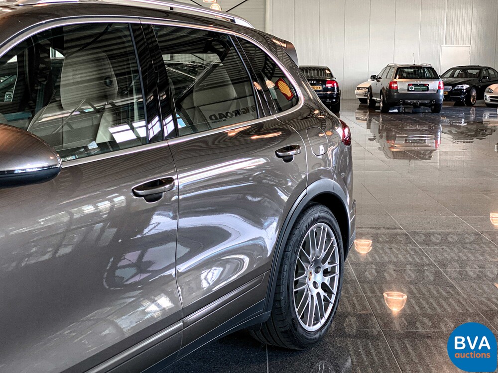 Porsche Cayenne 3.0 S E-Hybrid 462pk 2015 Plug-in Hybride -Org NL- 8-ZHF-83