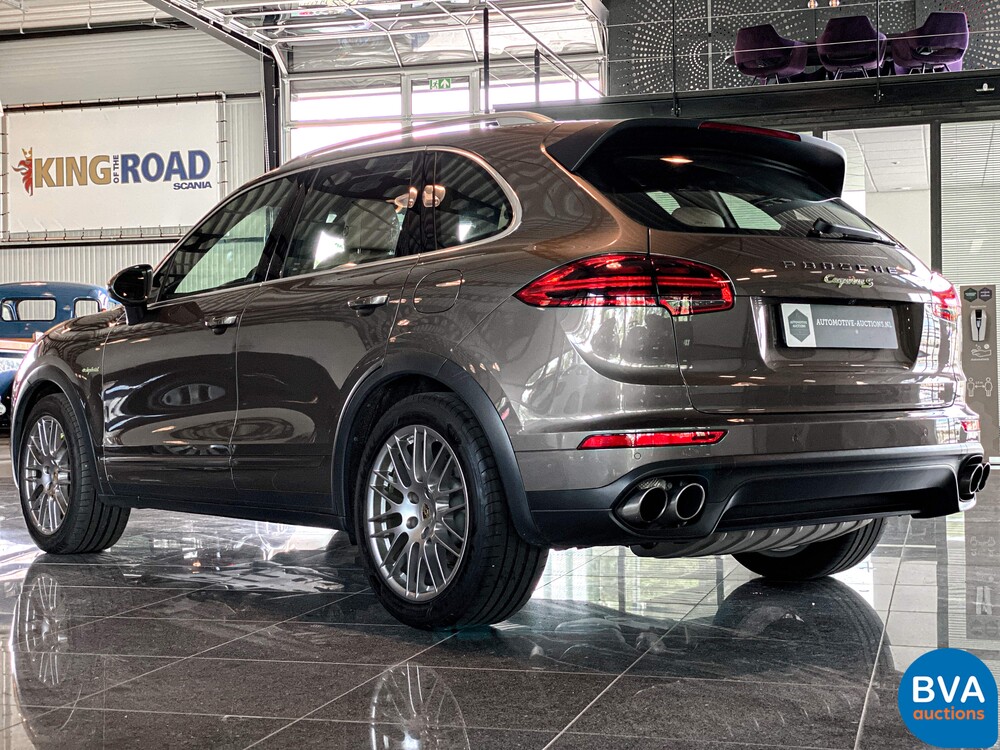 Porsche Cayenne 3.0 S E-Hybrid 462pk 2015 Plug-in Hybride -Org NL- 8-ZHF-83