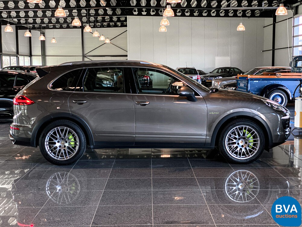 Porsche Cayenne 3.0 S E-Hybrid 462pk 2015 Plug-in Hybride -Org NL- 8-ZHF-83